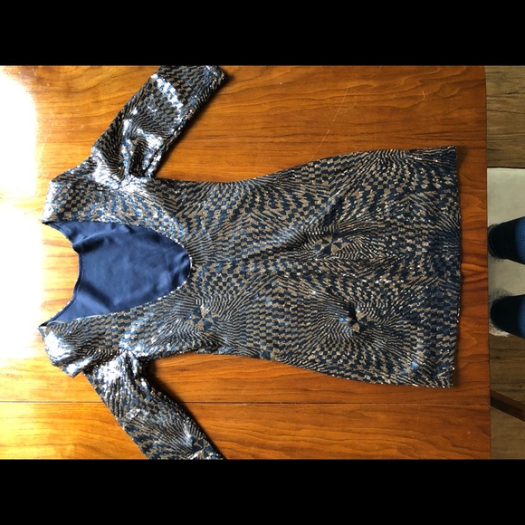 Backless Sparkly Sequinned Dress - Picture 2 of 3